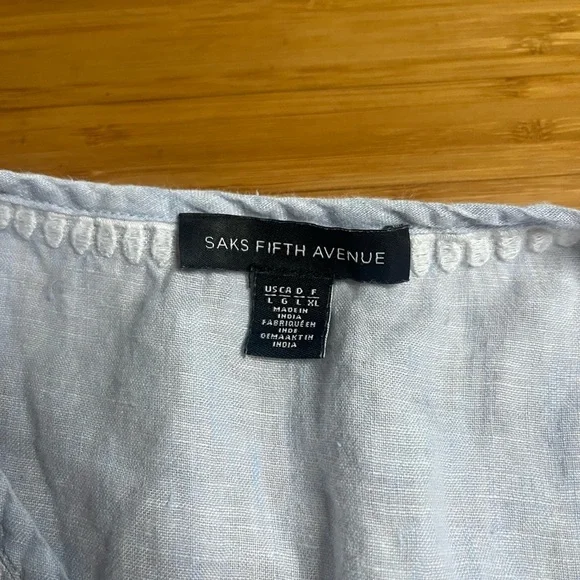 GUC Saks Fifth Avenue- OVERSIZED EMBROIDERED LINEN TOP IN LIGHT BLUE. Size L - Picture 4 of 7